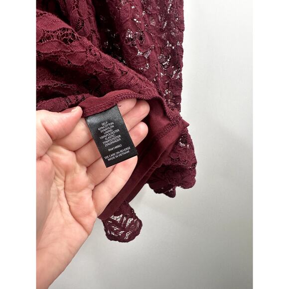 Torrid Burgundy Babydoll Lace Smocked Cold Shoulder Top Size 2 Plus Size - Picture 6 of 9